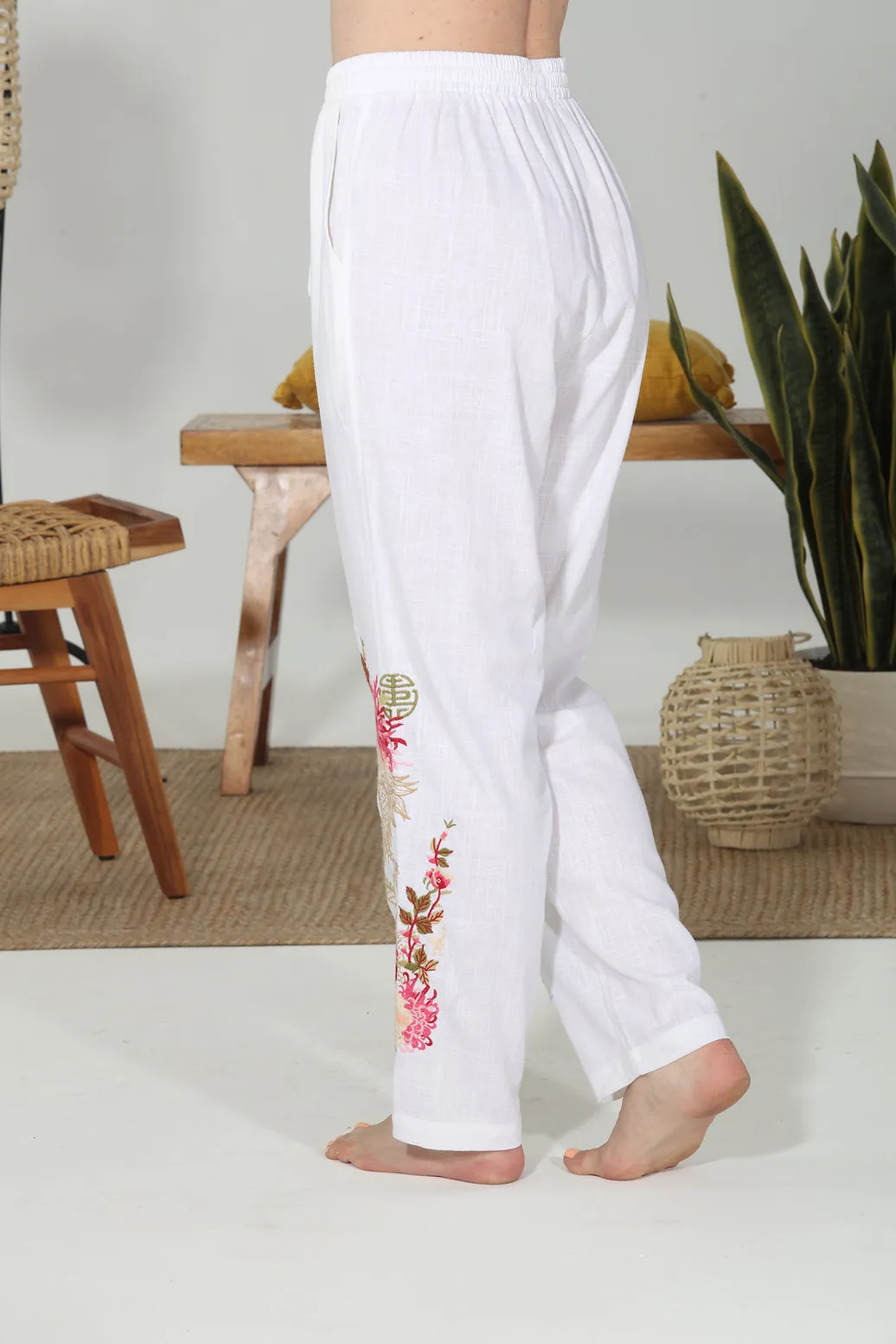 3047 Linen Tapered Pant w/embroidered Dragon-White