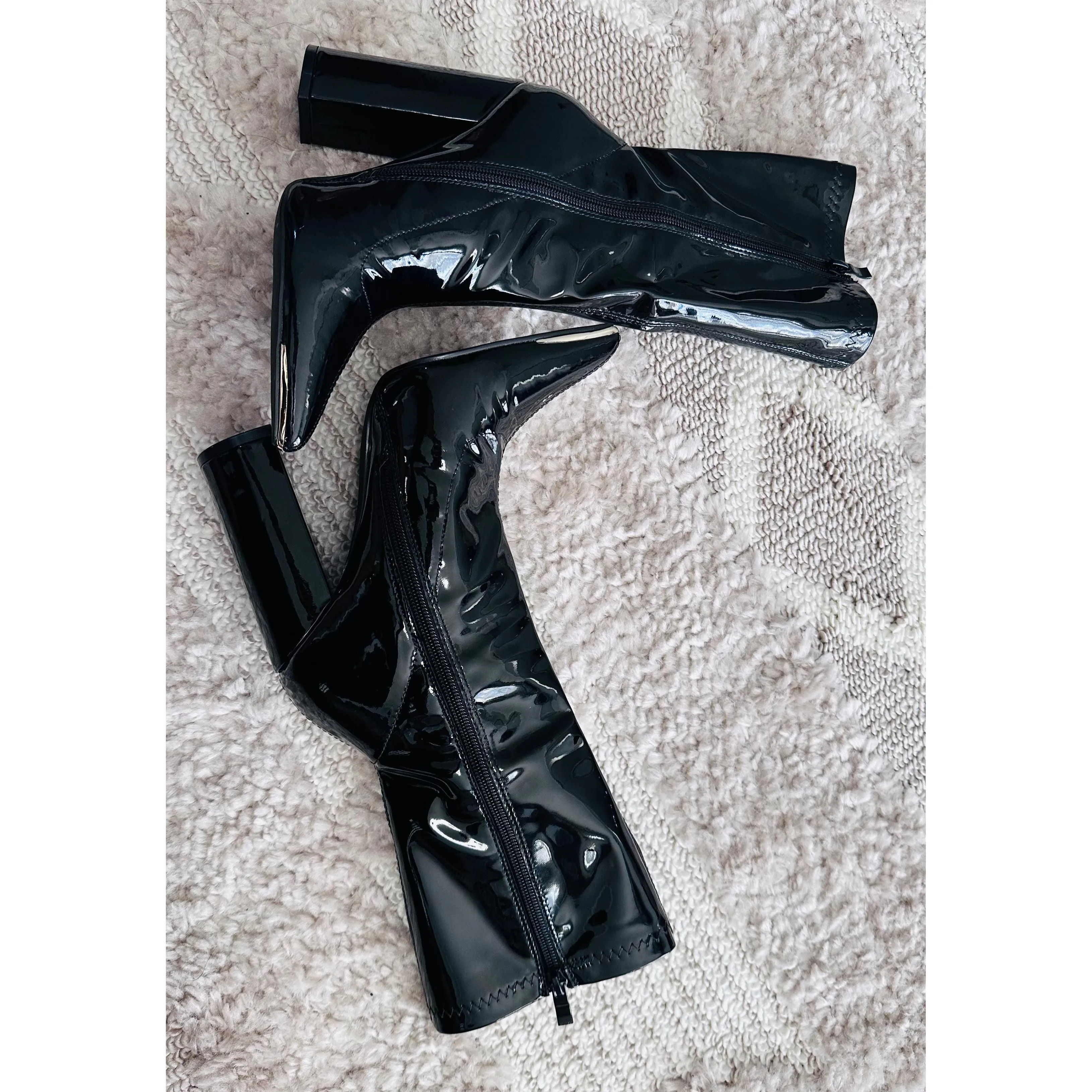 Chunky Patent Side Zipper Boots